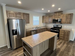 2700 Shimmons Rd #210, Auburn Hills, MI 48326