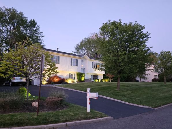 82 Sedge Rd #1