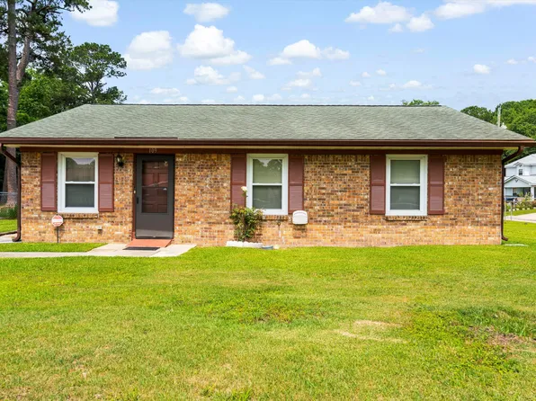 109 Rahway Rd, Goose Creek, SC 29445