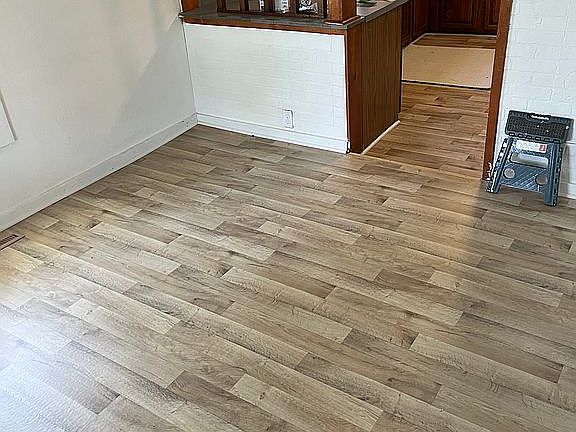 5th image of 1007 Green St