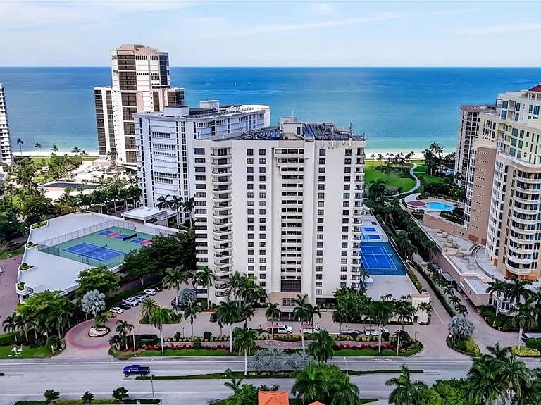 4451 Gulf Shore Blvd N #1604 — Photo 1