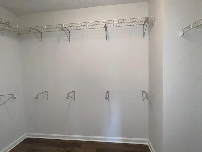 1105 Huntington Place Cir — Photo 9