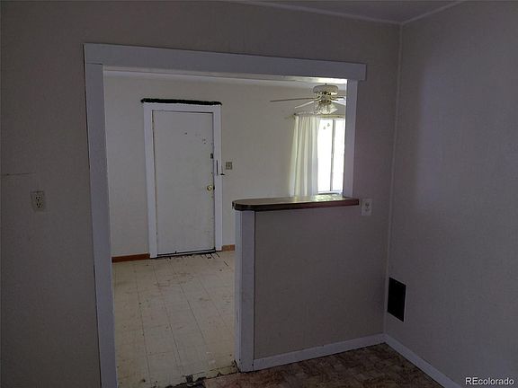 4th image of 1219 Rice Avenue