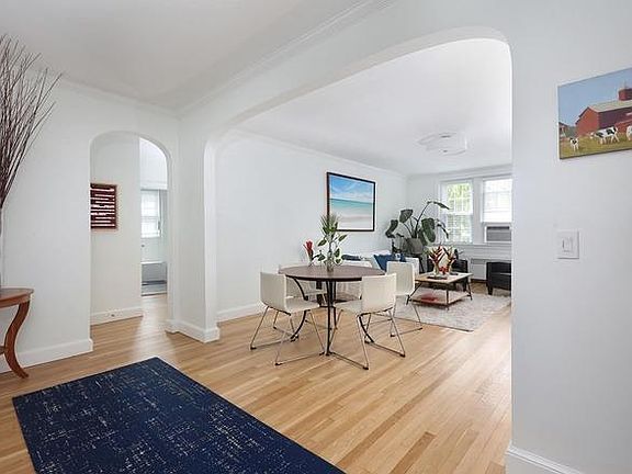 2nd image of 67 Marion St APT 2