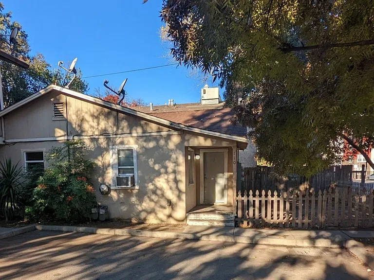 1101 Columbus Ave — Photo 1