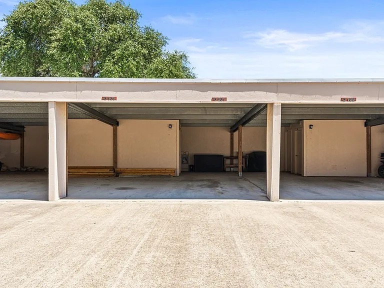 221 Marion Dr #D-201 — Photo 19