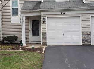 1661 Pebble Beach Cir #1, Elgin, IL 60123