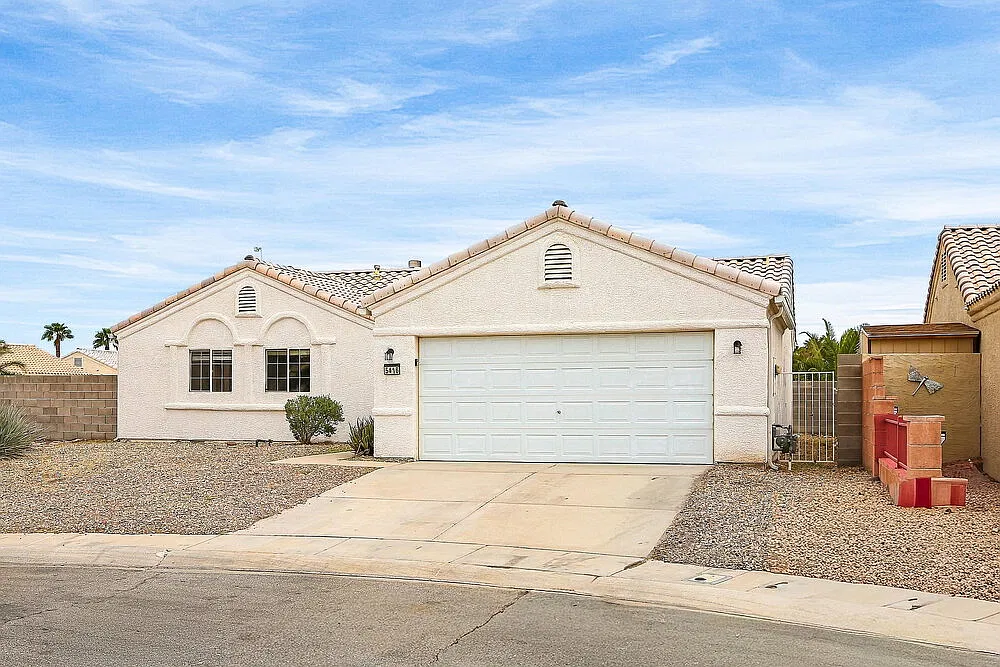 4 bed, 2.0 bath, 1520 sqft, $2,080 — Photo 3