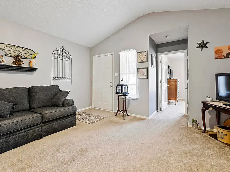 10527 Bay Tree Dr — Photo 9