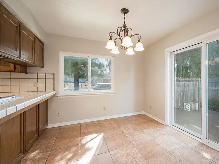 1396 Brighton Ave — Photo 6