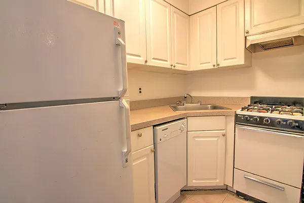 Rented by Guidance Realty Corp. | media 19