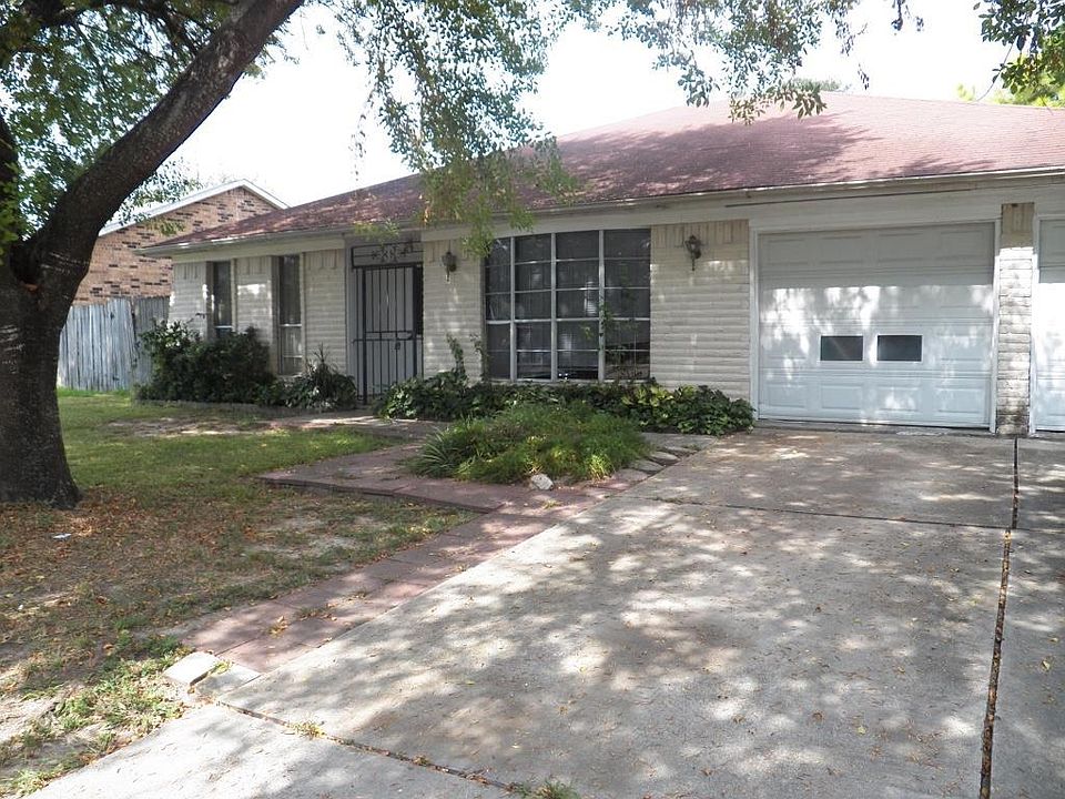 1st image of 7202 Winding Trace Dr