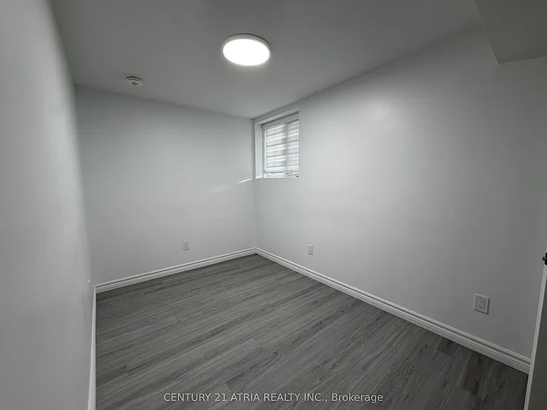 43 Creedon Cres #BASEMENT — Photo 8