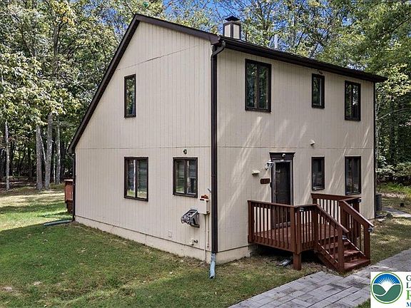 2nd image of 134 Oakenshield Dr