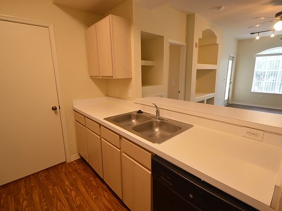 3rd image of 13210 Arbor Isle Dr Unit 209