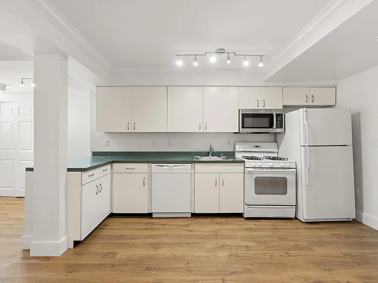 151 Sip Ave #37 — Photo 2