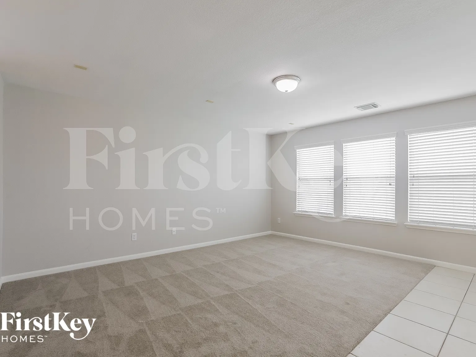 3 bed, 2.5 bath, 2207 sqft, $1,960 — Photo 3