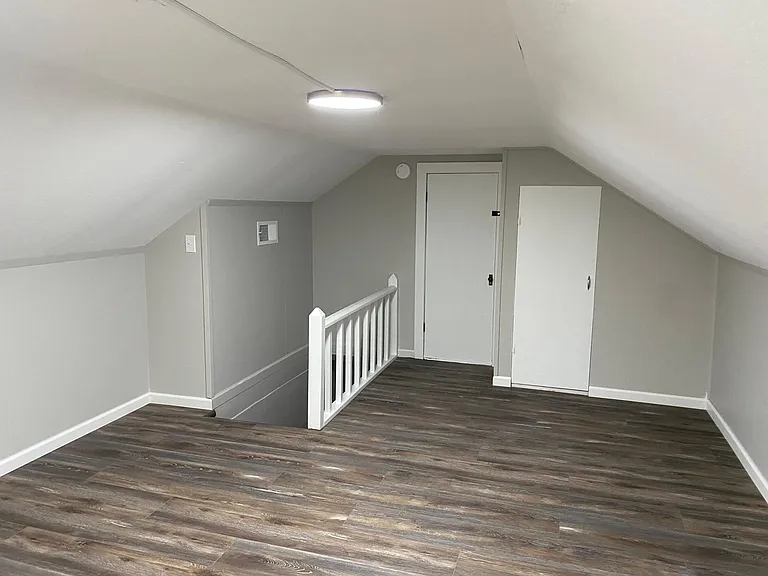 200 W Ash St — Photo 14