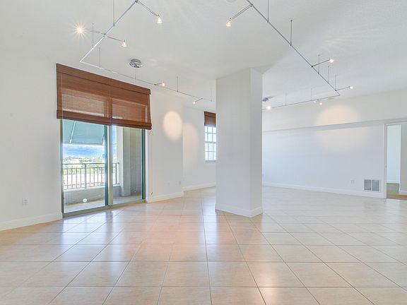 4th image of 610 Clematis Street 800 #802