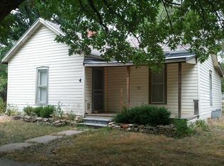 4 S Cottonwood St, Emporia, KS 66801