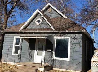 506 E 7th Ave, Hutchinson, KS 67501