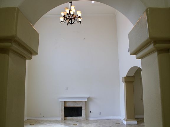 5th image of 10621 N Hillrose Cir