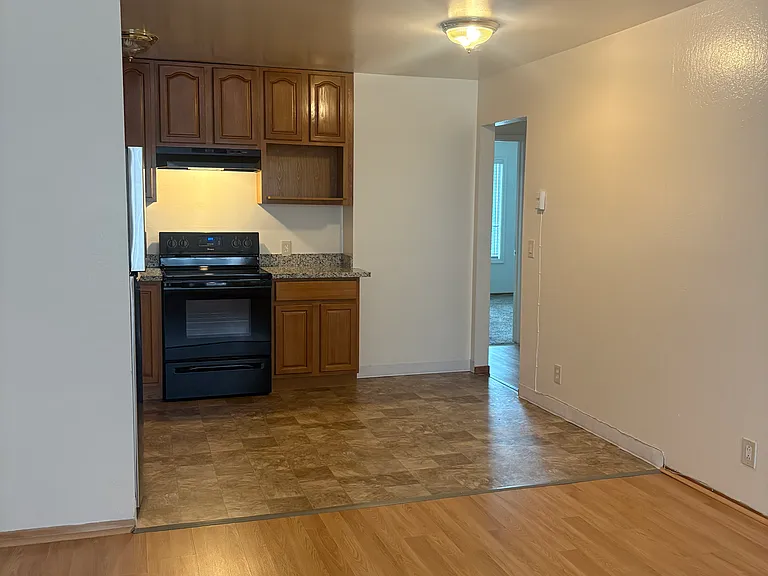 667 Villa St #4 — Photo 18