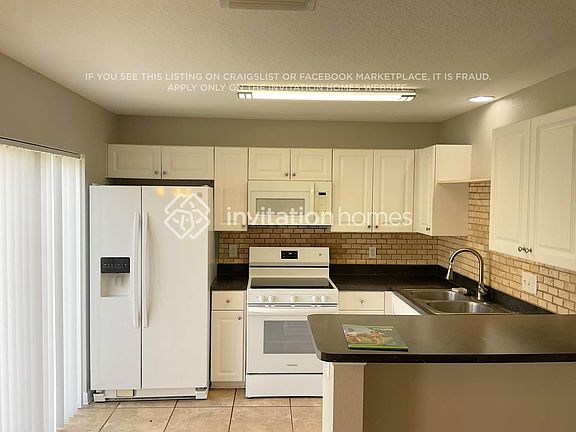 3rd image of 10716 Lakeside Vista Dr