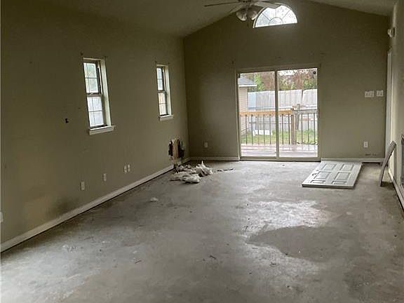 3rd image of 2414 Deslonde St
