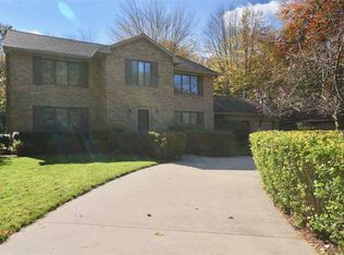 2005 Springwood Dr, Midland, MI 48640
