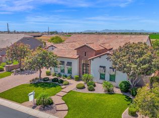 7098 S PORTLAND Avenue, Gilbert, AZ 85298