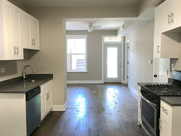 5th image of 1810 N Paulina St APT 2R