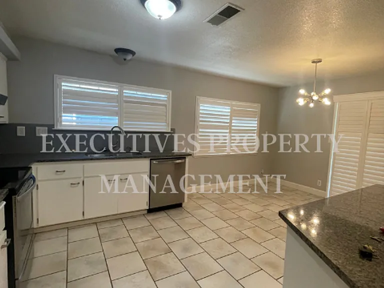 3341 El Dorado Ct — Photo 12