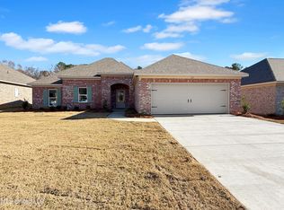 211 Anderson Oaks Dr, Pearl, MS 39208