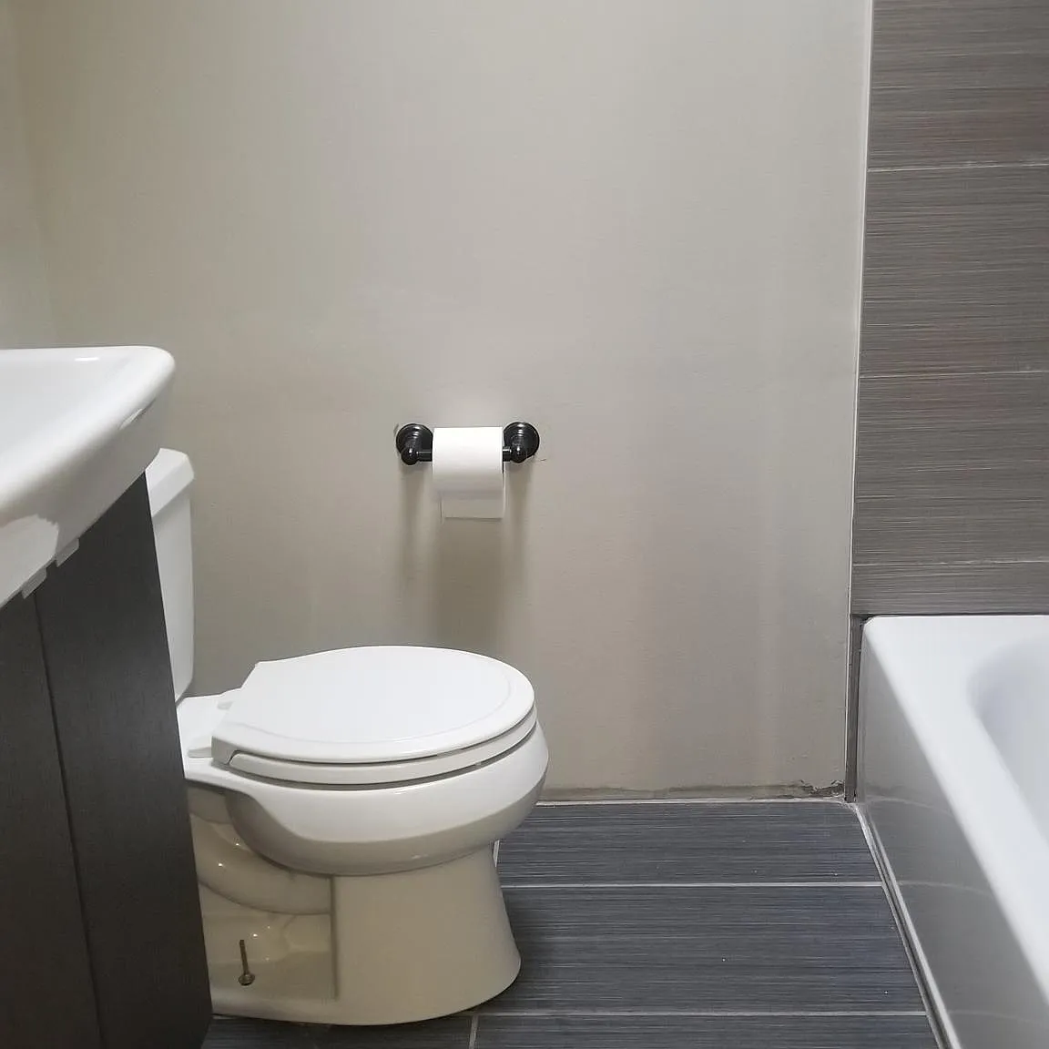 3 bed, 1.5 bath, 1120 sqft, $2,200 — Photo 3