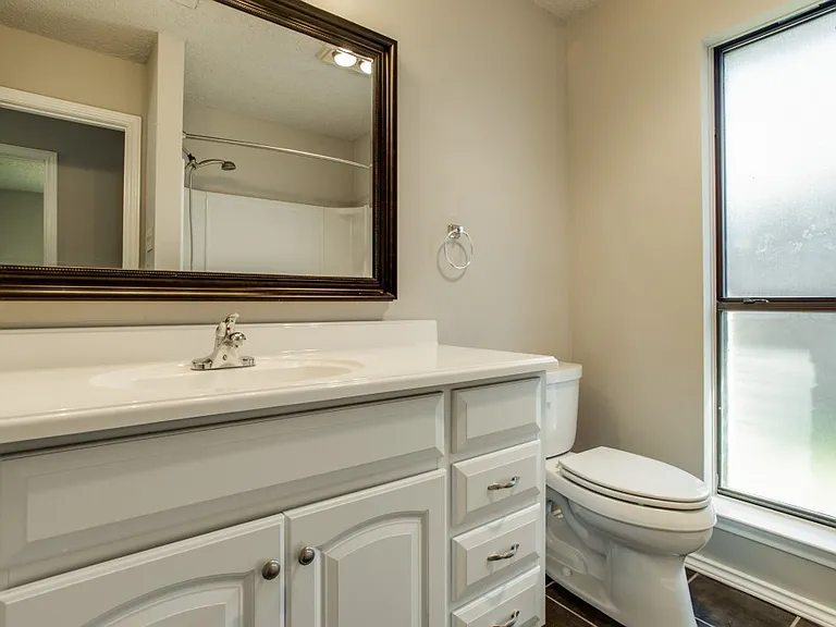 1305 Chicota Dr — Photo 13