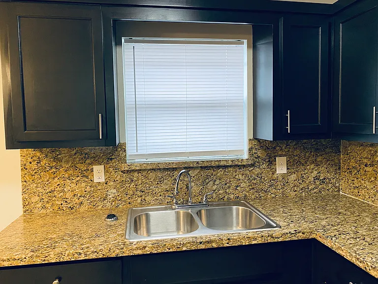 407 Baltic Ave #4 — Photo 9