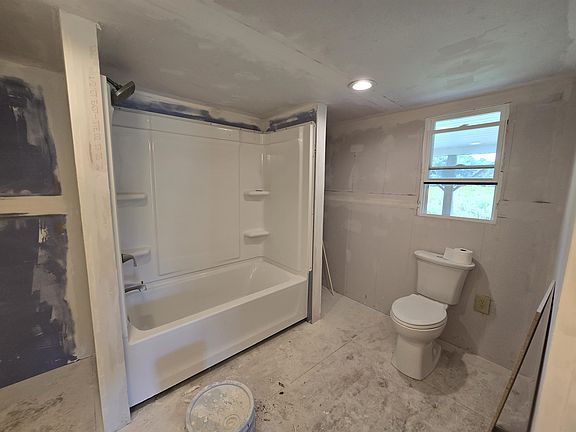 4th image of 53 Township Road 1003