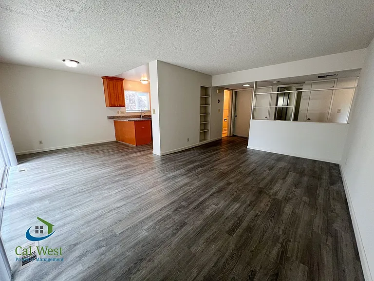 1621 Maurice Ln #2 — Photo 7