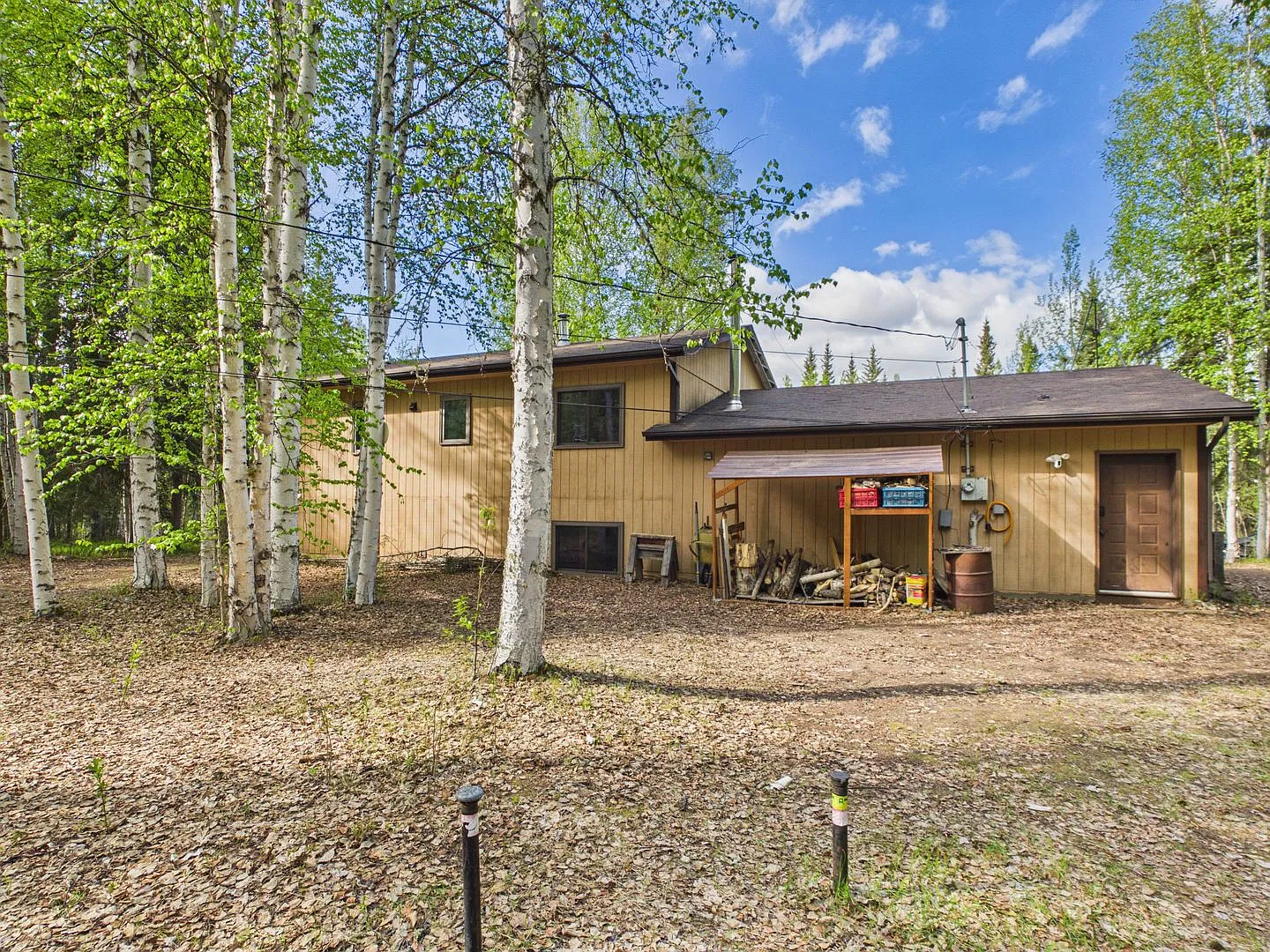 Spacious 4-Bedroom Home Near Chena Lakes $3,100/Month — Photo 2