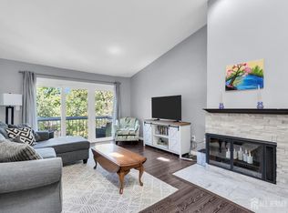 384 McDowell Dr, East Brunswick, NJ 08816
