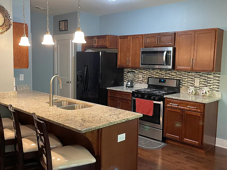 130 Hermitage Point Dr — Photo 11