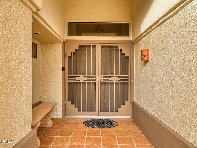 15704 W Sentinel Dr — Photo 2