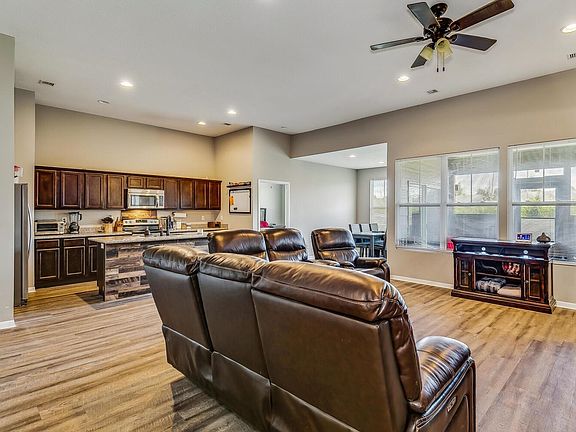 4th image of 8521 E Millrun Ct