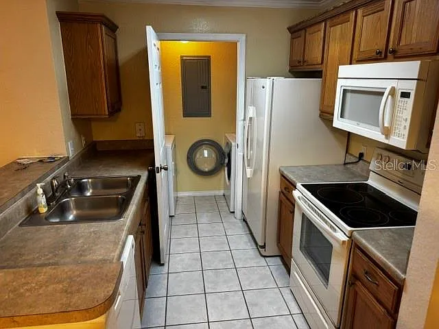 1 bed, 1.0 bath, 728 sqft, $1,275 — Photo 3