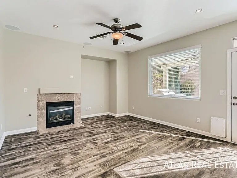 10744 Tuscan Ct — Photo 4