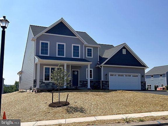 4th image of 114 Foxglove Dr