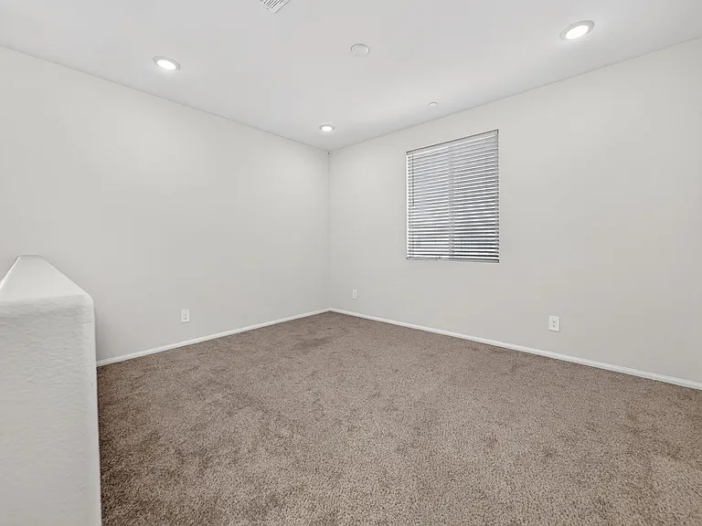 1037 Yuzu Way — Photo 16