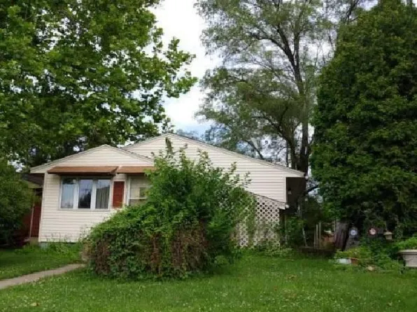 708 25th St, East Moline, IL 61244