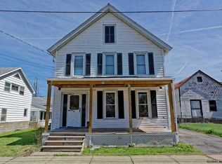 16 Fenwick St, Ballston Spa, NY 12020